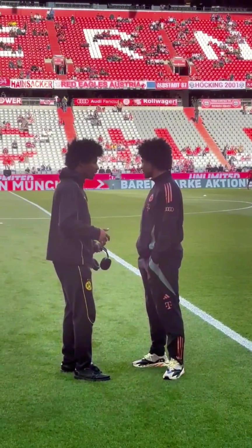 一模一樣的蓬蓬頭！一時(shí)分不清阿德耶米和格納布里了！