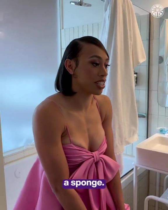 以后就當(dāng)你的球迷了這位WNBA新秀妹子，身材也是相當(dāng)炸裂