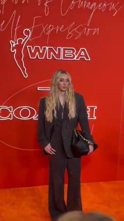 女狀元佩吉強(qiáng)勢(shì)登陸WNBA，實(shí)力超強(qiáng)，顏值也杠杠的